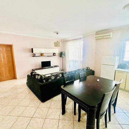 Lovely 3-Bedroom Rental Unit In Dıraç Dış mekan fotoğraf